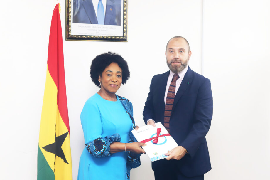 UNAIDS COUNTRY DIRECTOR PRESENTS LETTER OF CREDENCE TO FOREIGN MINISTER ...